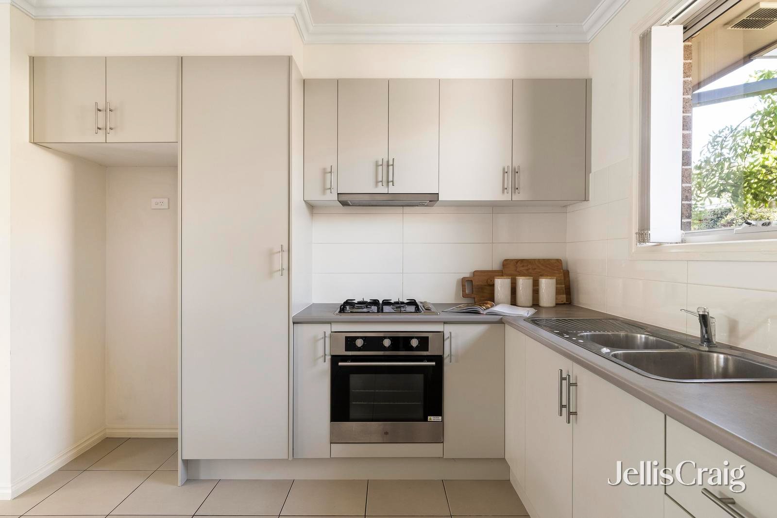 9/10-12 George Street, Reservoir image 4