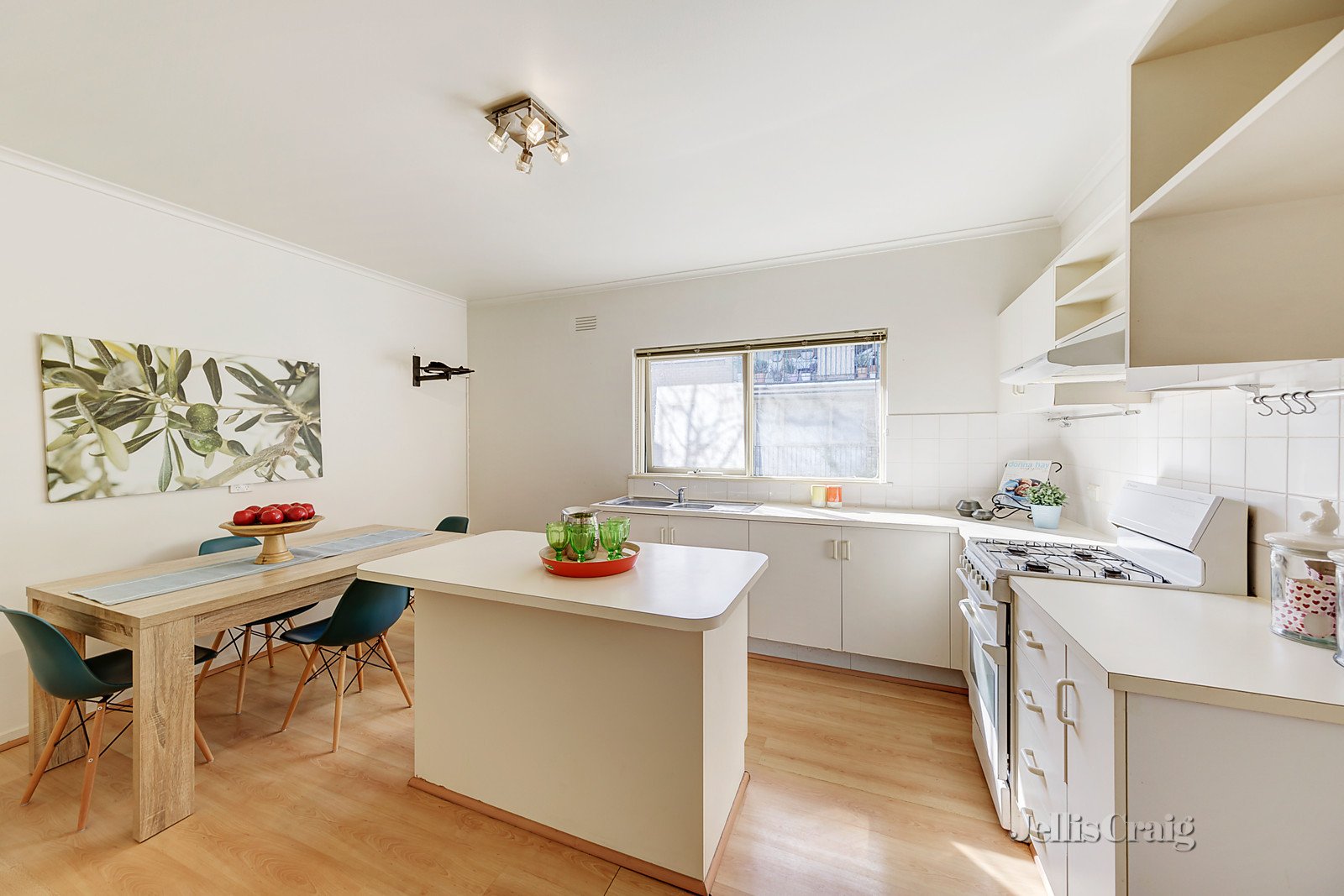 9/10 Nash Street, Glen Iris image 2