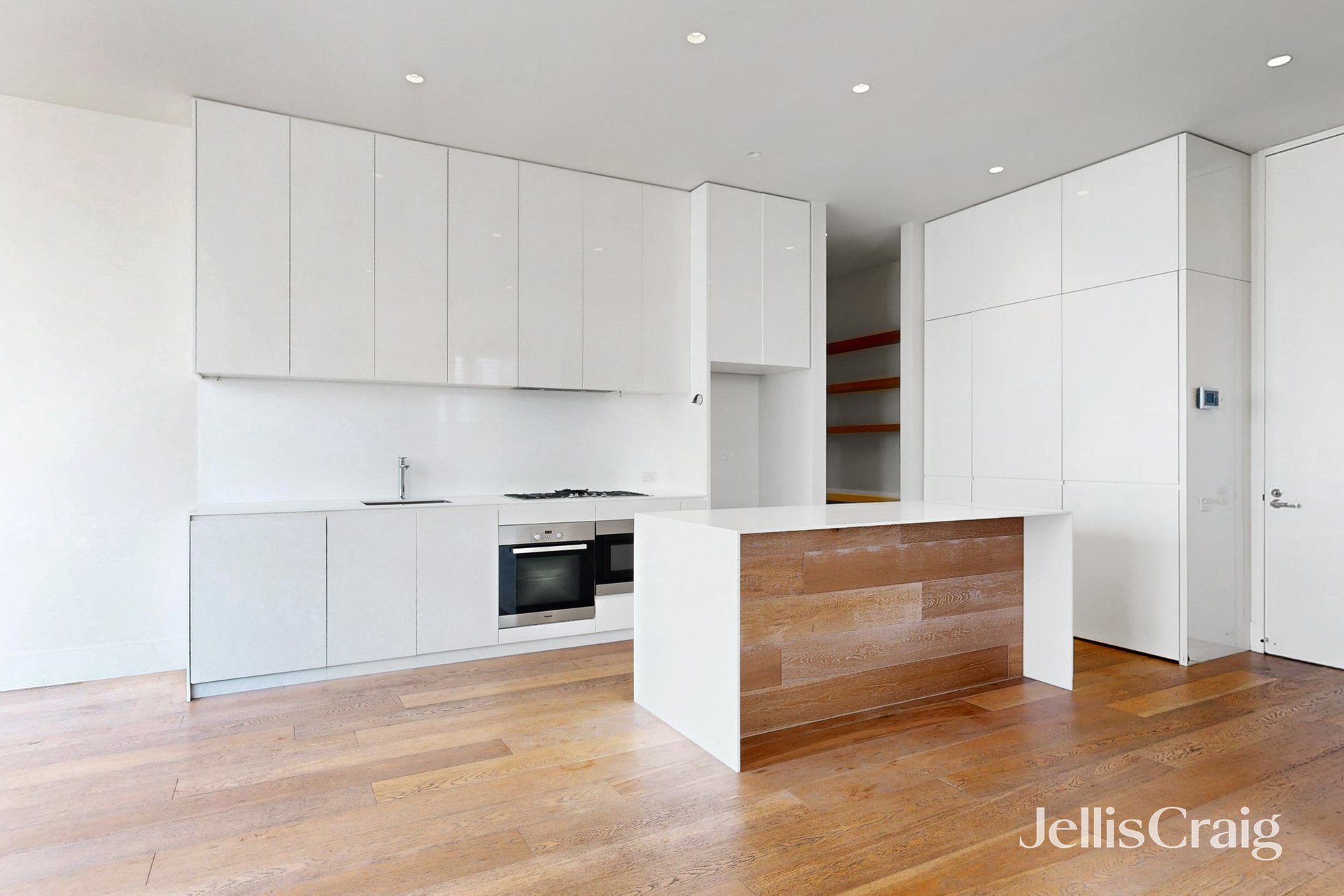 9/10 St Andrews Street, Brighton image 9