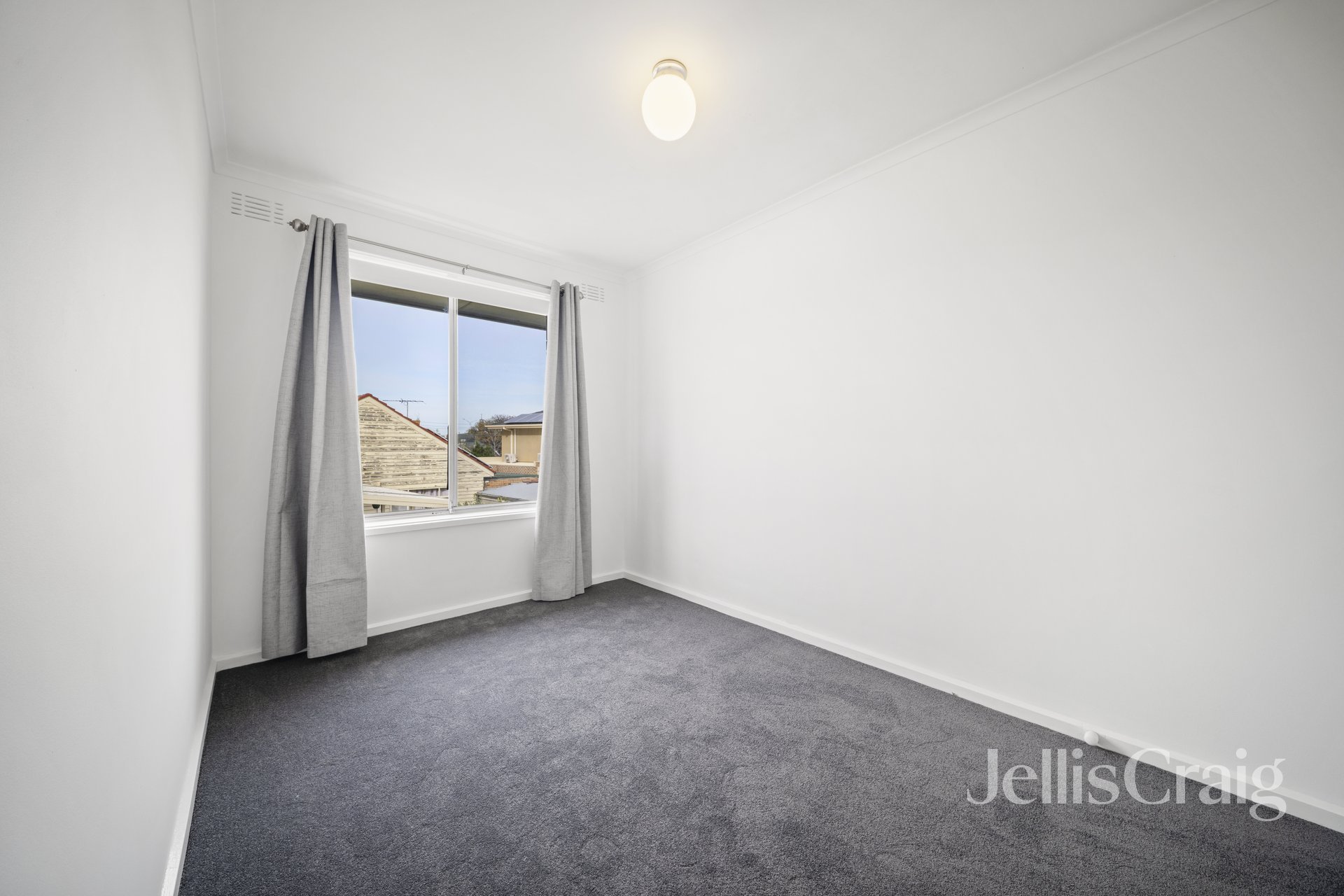 9/107 Warrigal Road, Mentone image 6