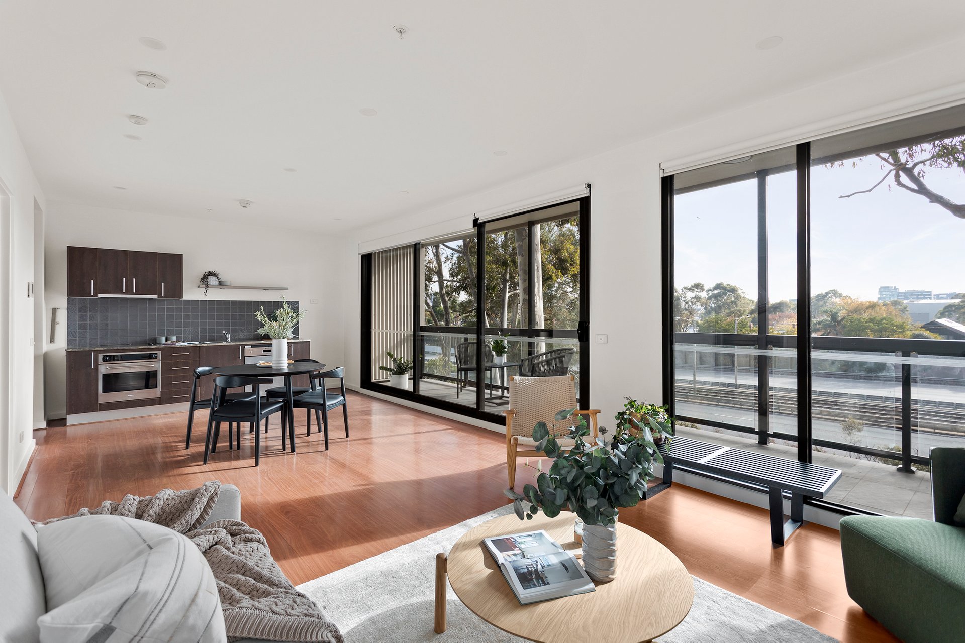Property Gallery - Main Image