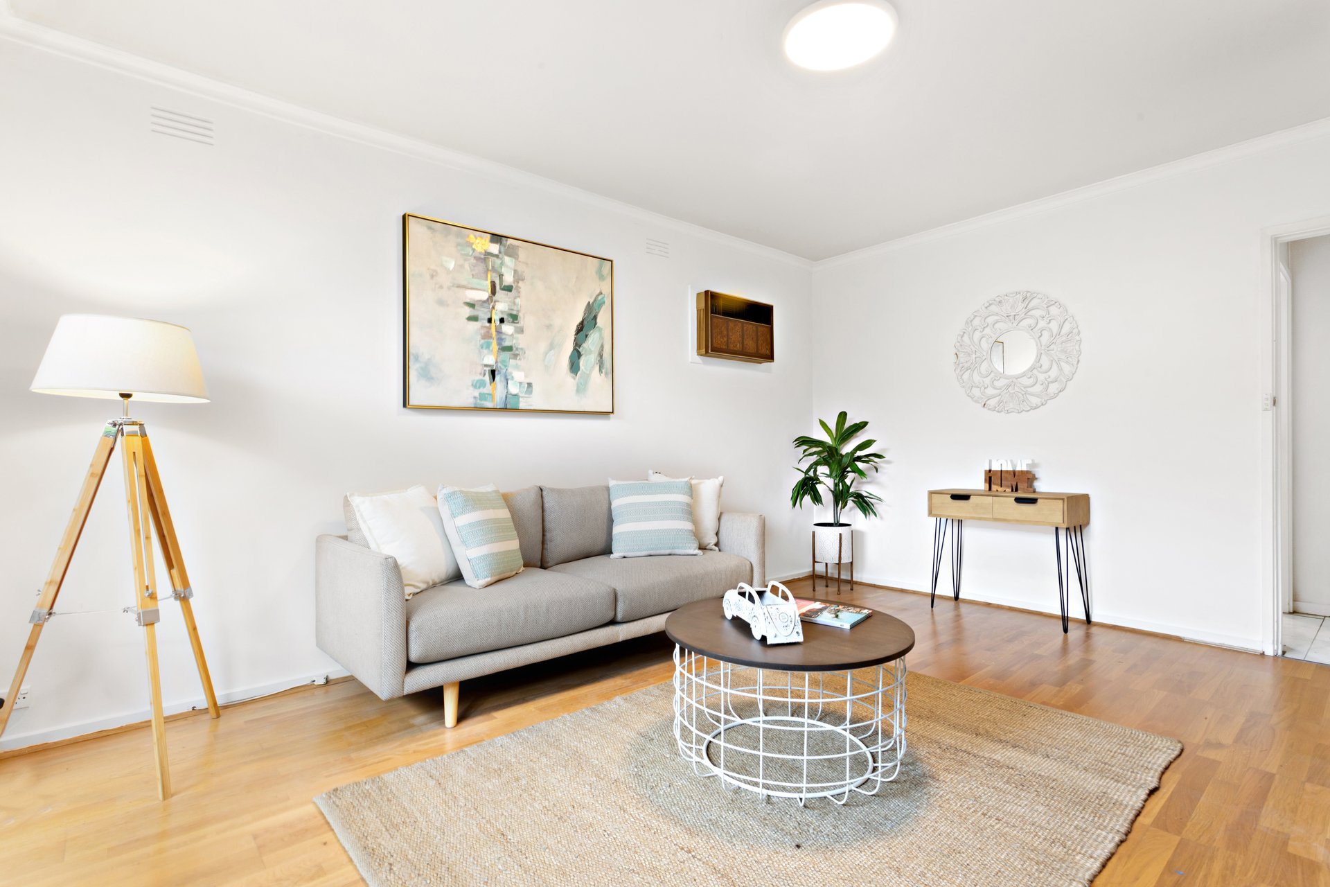 Property Gallery Thumbnail 3