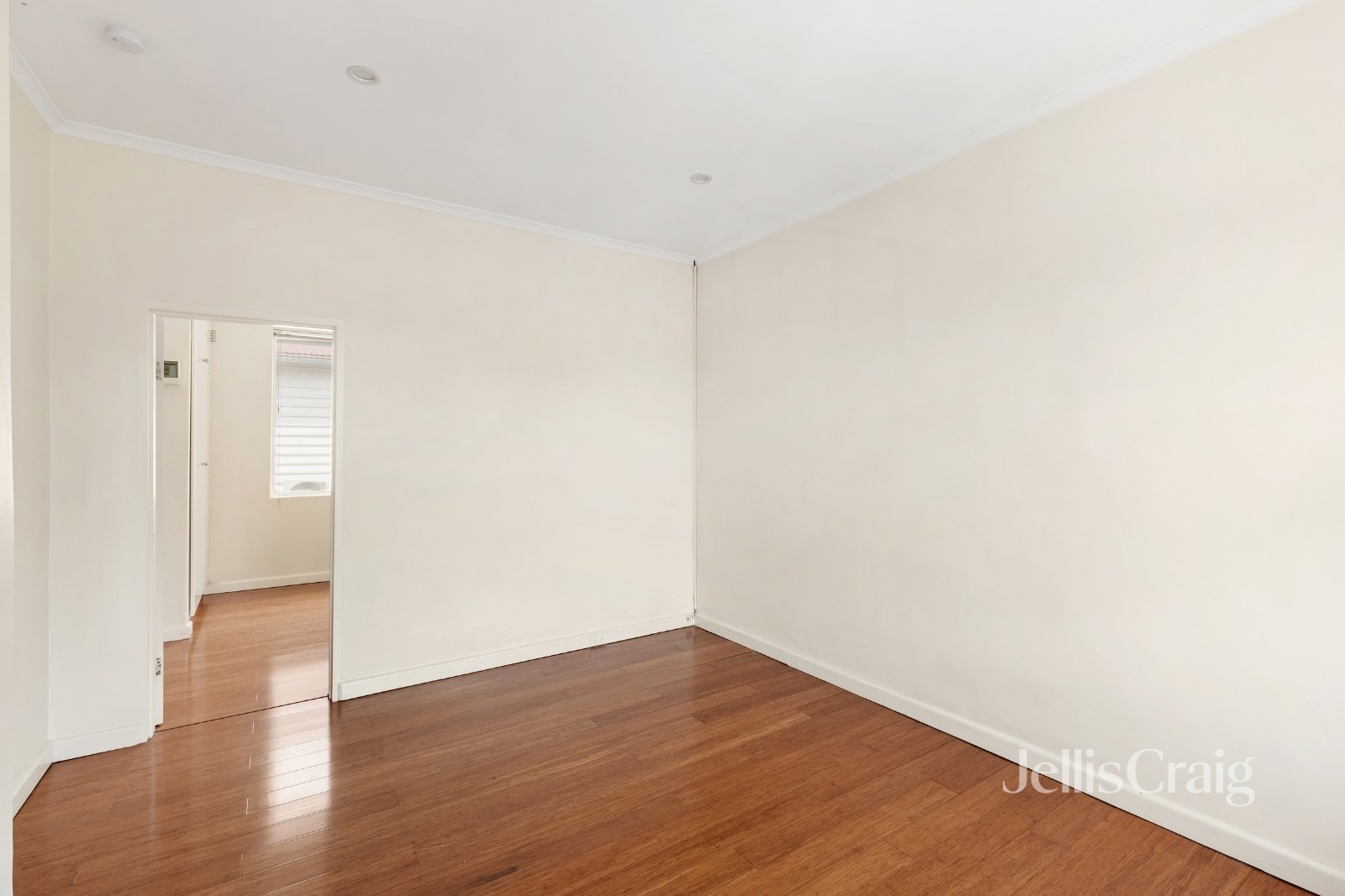 9/111 Gillies Street, Fairfield image 5