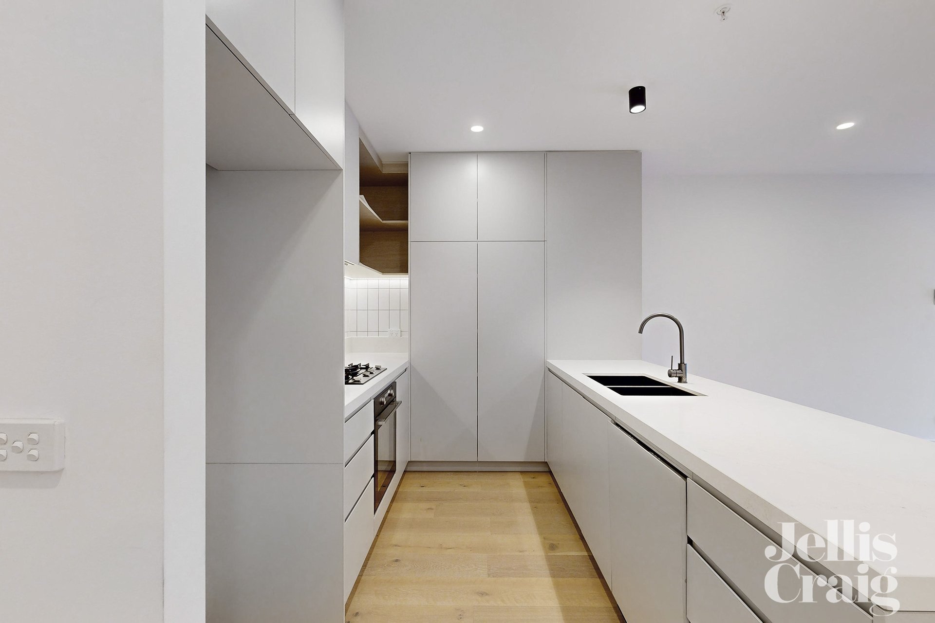 9/1110 Dandenong Road, Carnegie image 5