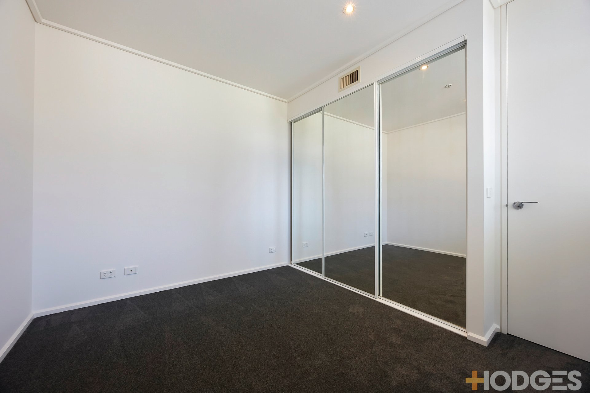 911 / 318 Little Lonsdale Street MELBOURNE