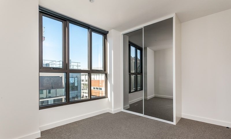 Property Gallery Thumbnail 5