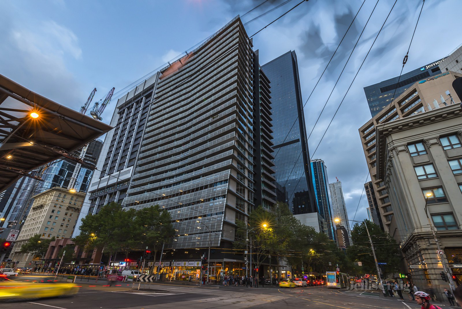 911/620 Collins Street, Melbourne image 2