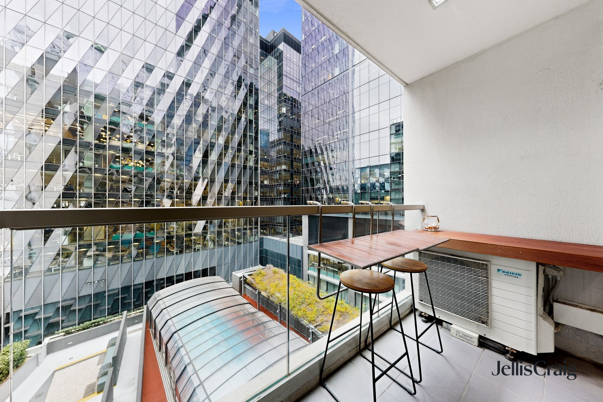 911/8 McCrae Street, Docklands image 7