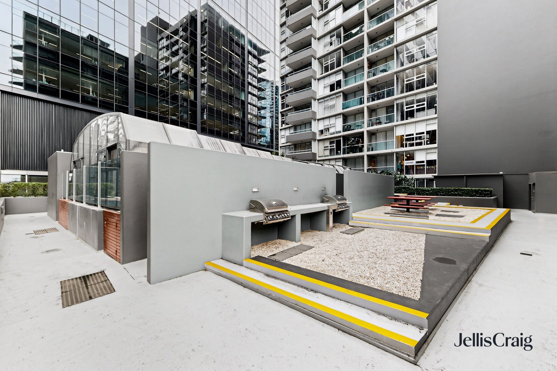 911/8 McCrae Street, Docklands image 13