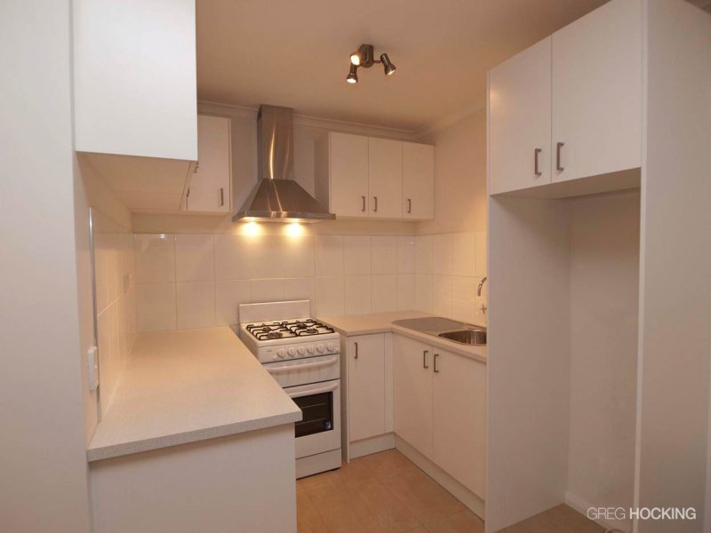9/12 Carmichael Street, West Footscray image 7
