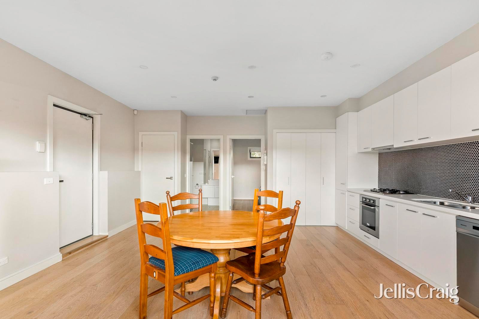 9/12 Leonard Crescent, Ascot&nbsp;Vale image 2