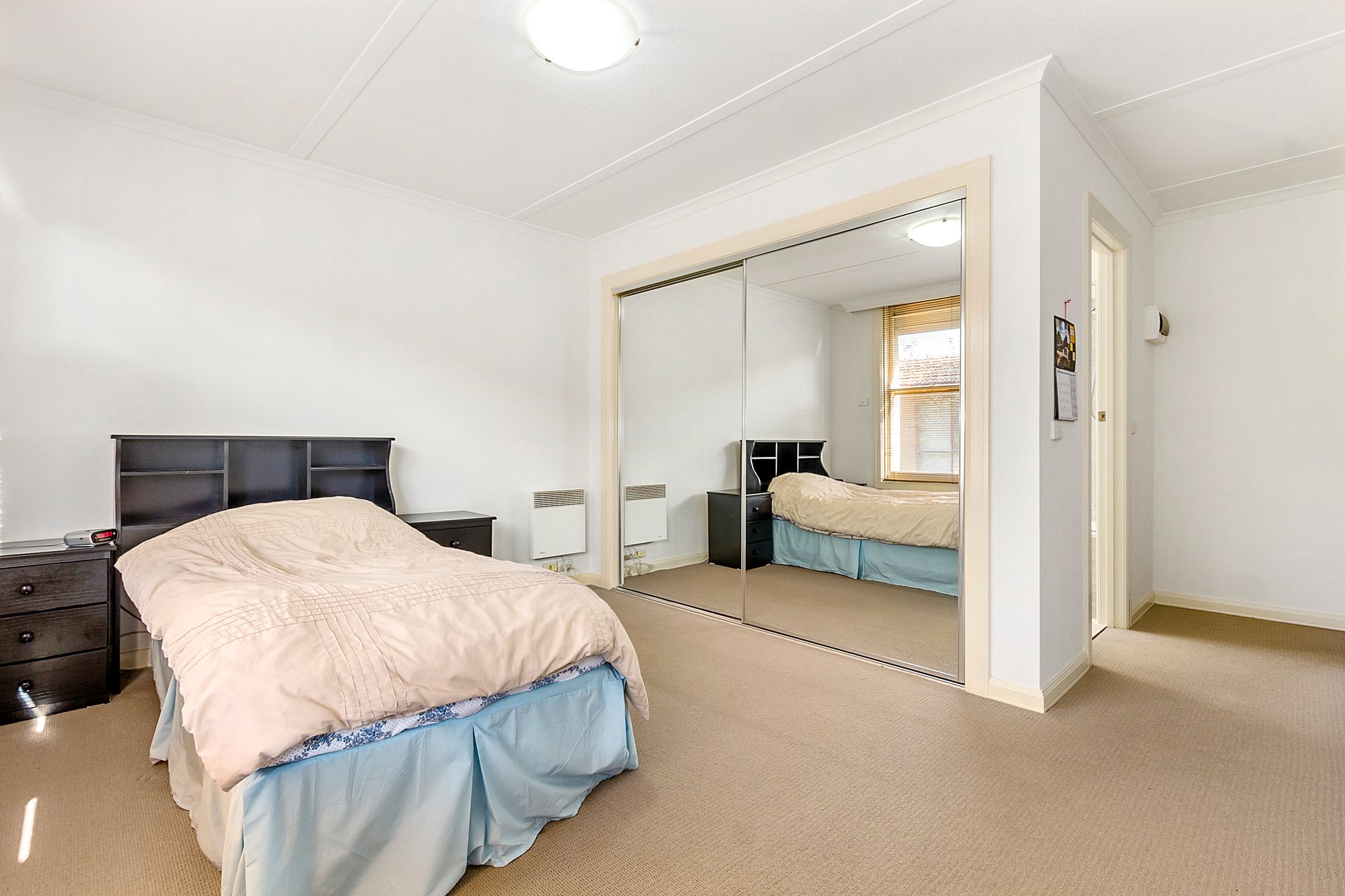 9/12 Oxford Street, Box Hill image 4