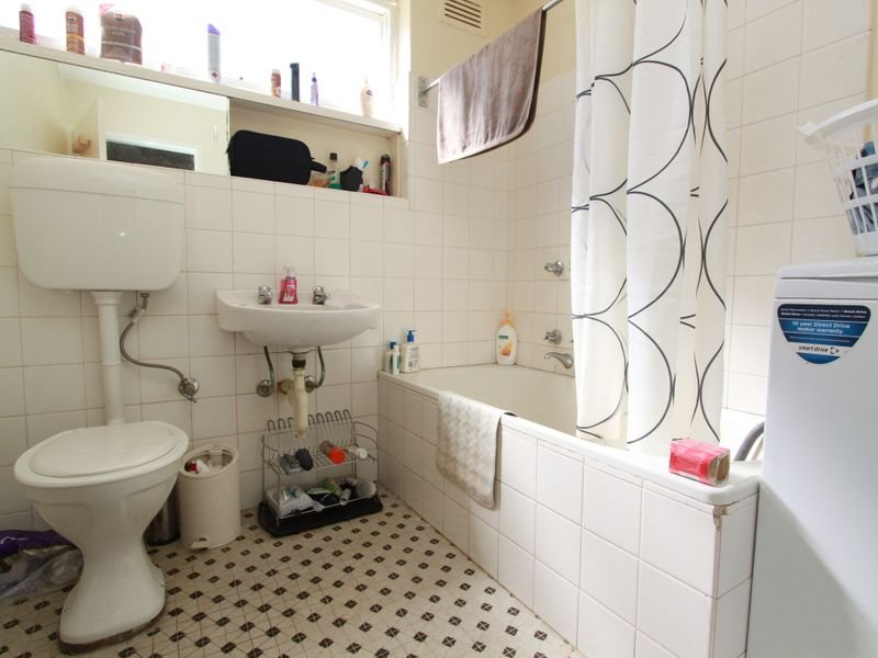 Property Gallery Thumbnail 5