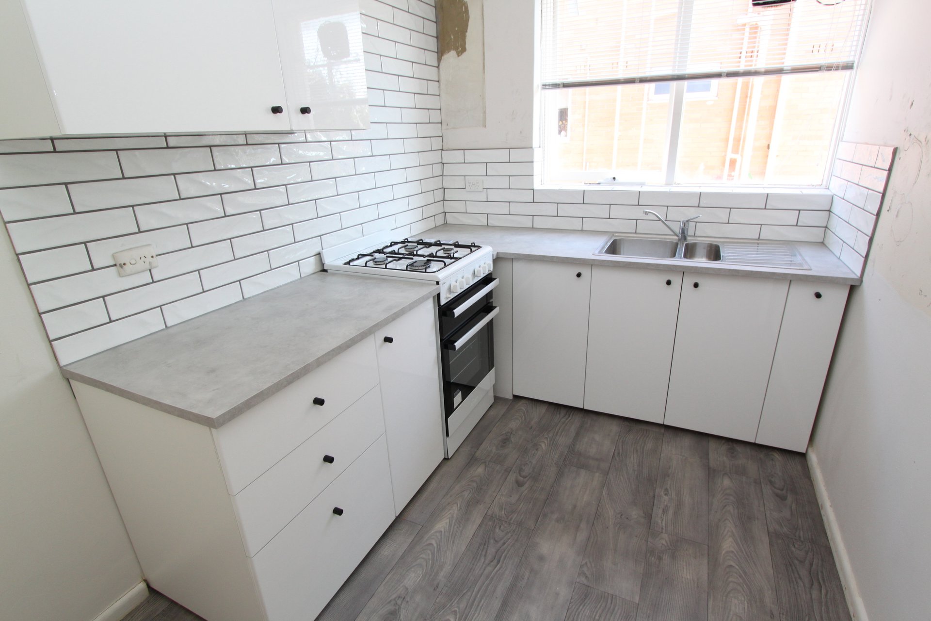 Property Gallery Thumbnail 6