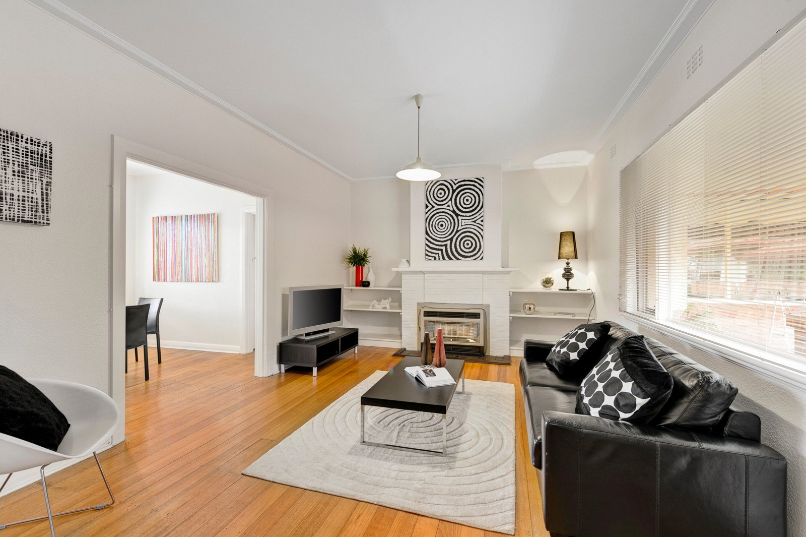 9/13 Hughenden Road, St Kilda East image 2