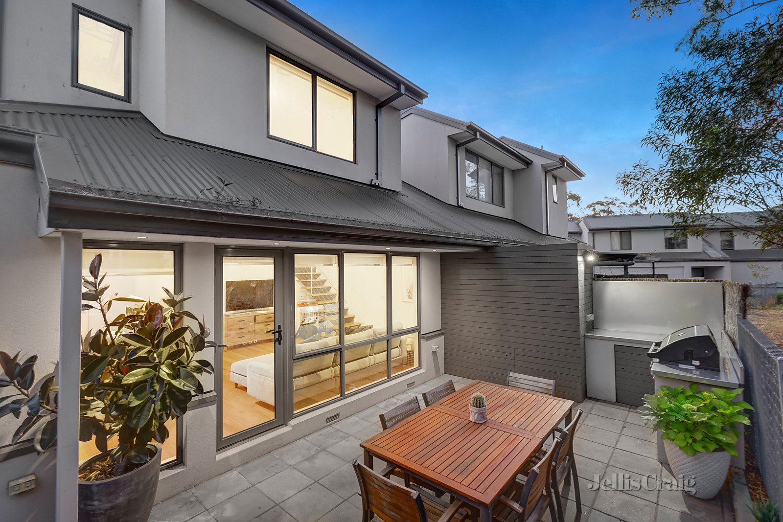9/14 Carnon Street, Greensborough image 9