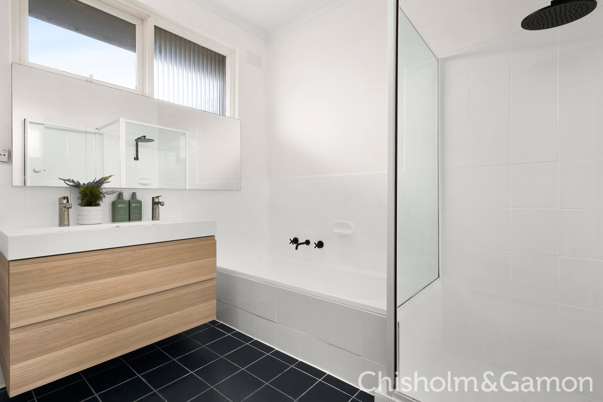 9/14 Milton Street, Elwood image 5