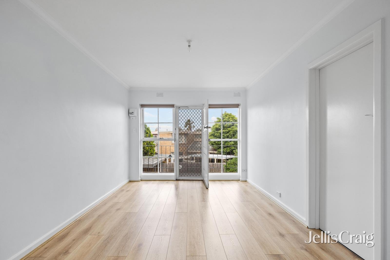 9/14 Stevedore Street, Williamstown image 2