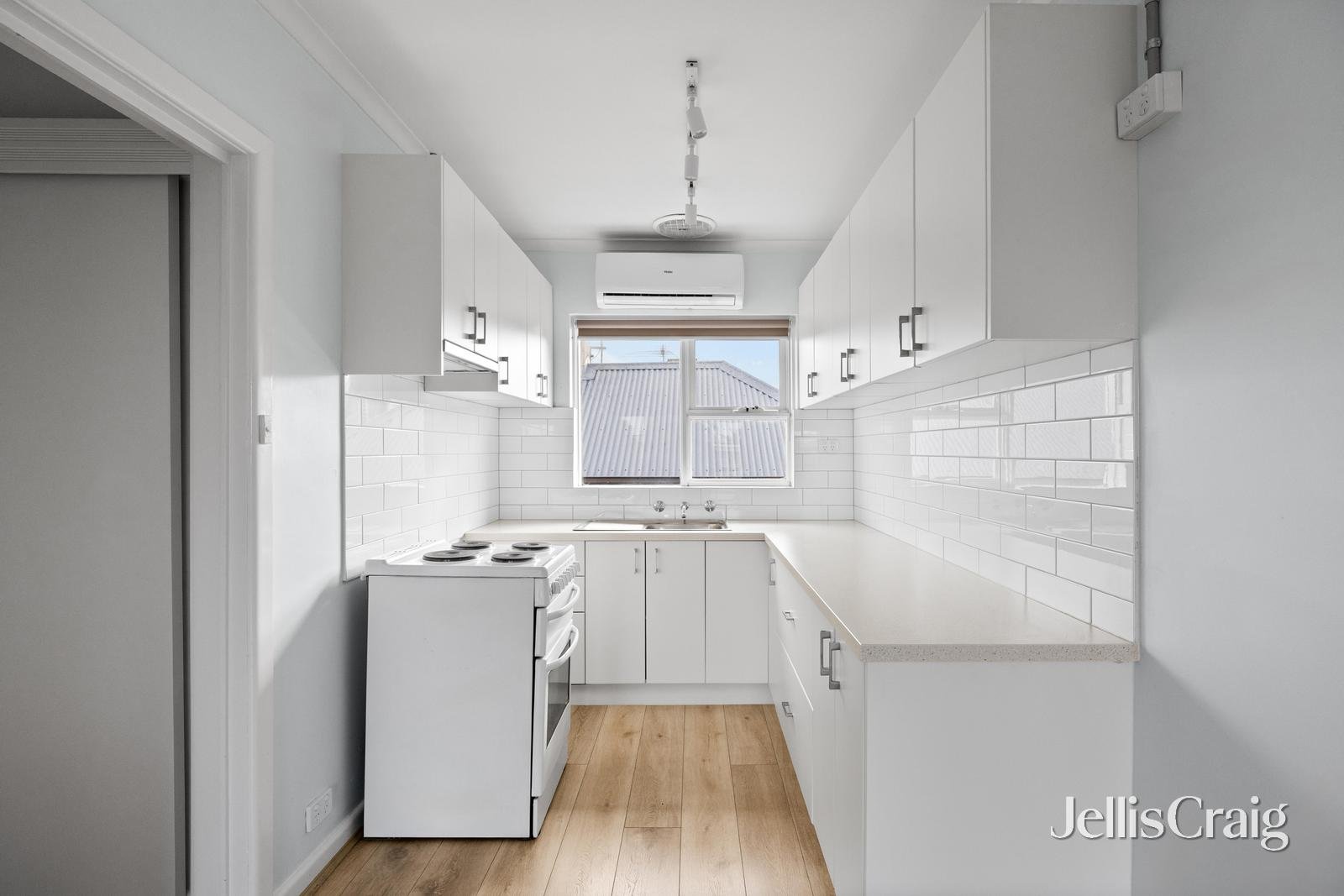 9/14 Stevedore Street, Williamstown image 4