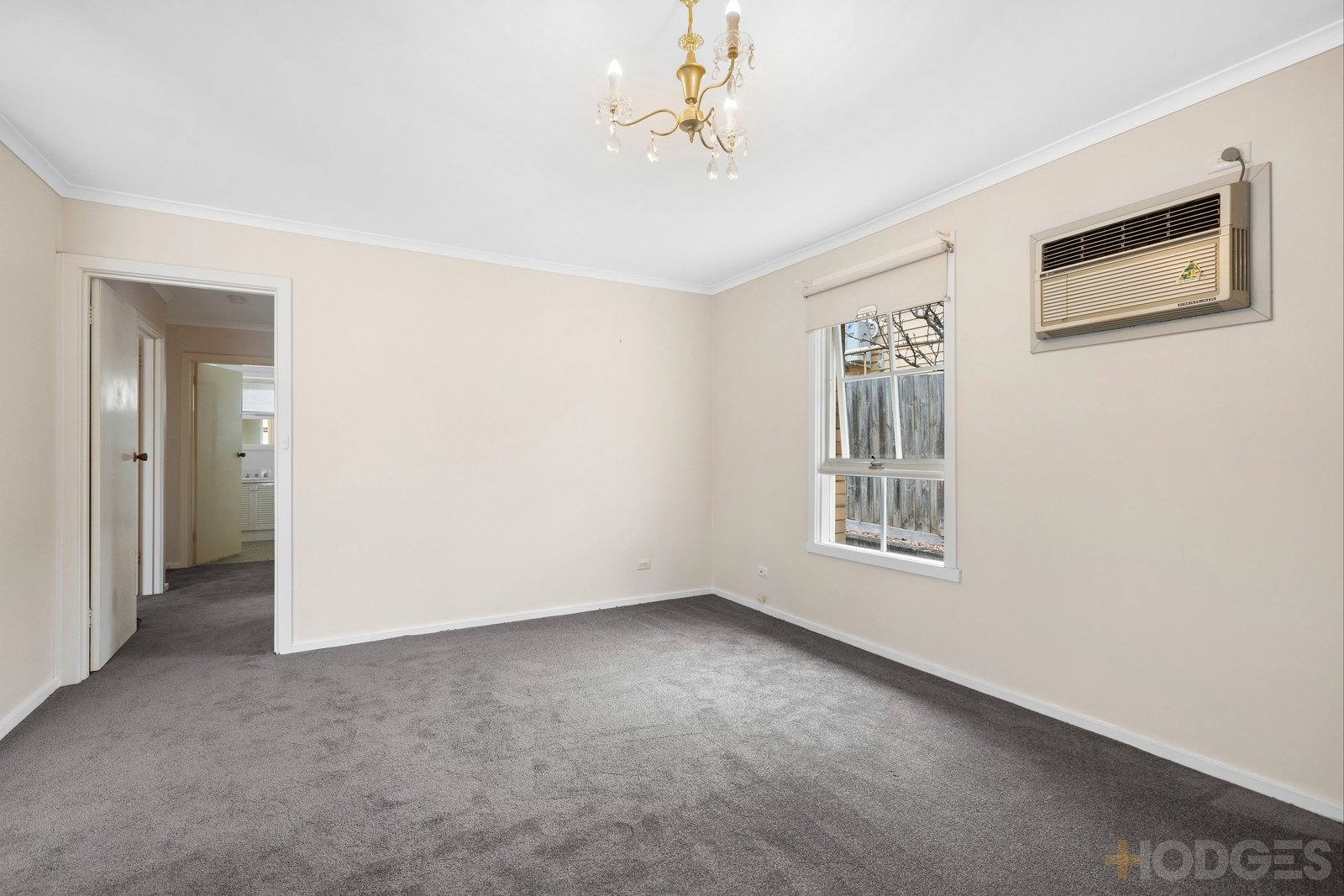 9 / 143 Weatherall Road Cheltenham