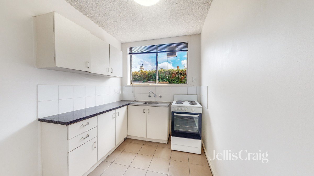 9/15 McKinley Avenue, Malvern image 4