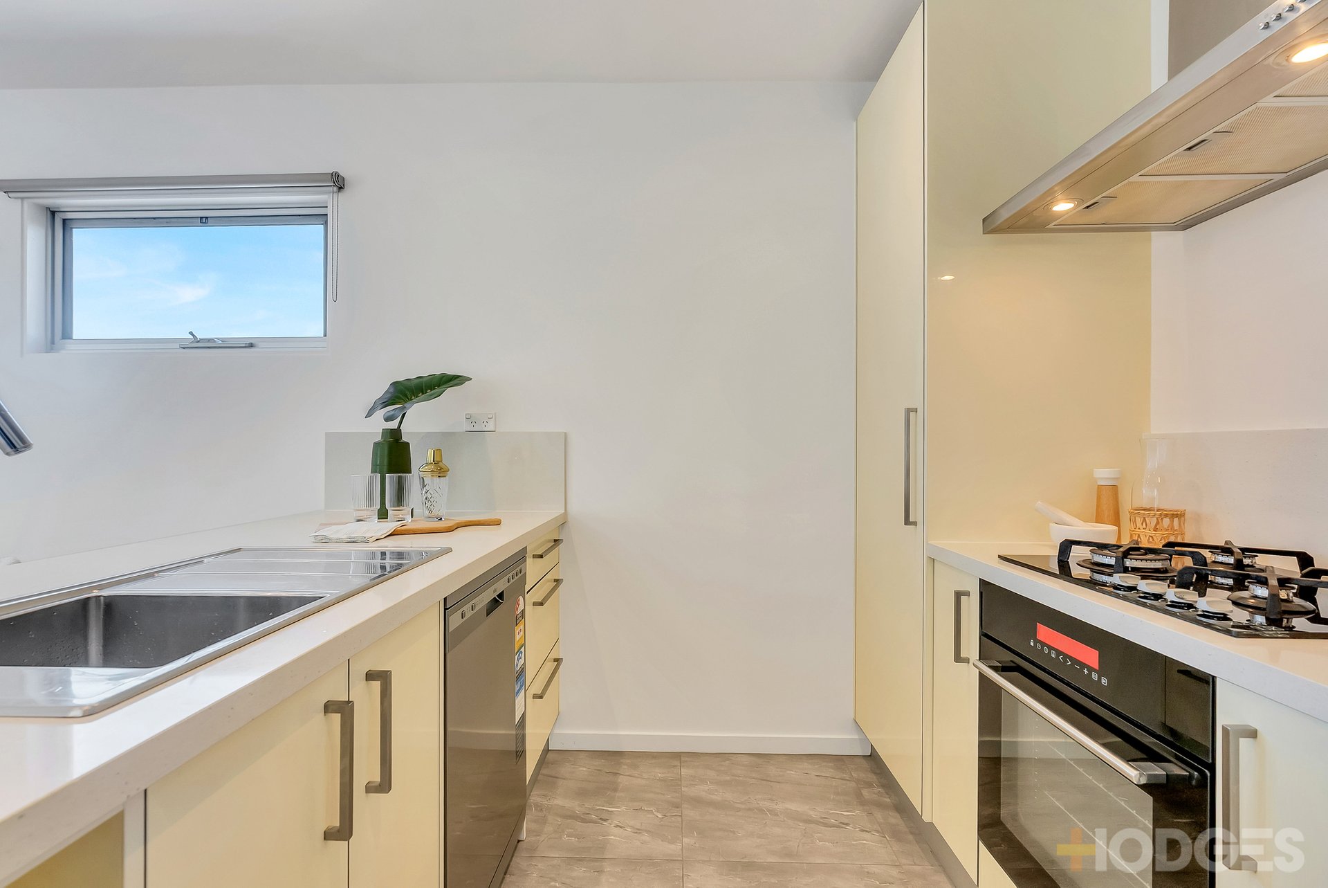 9 / 152 Balcombe Road Mentone