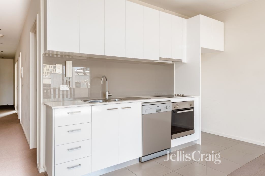 9/153 Barkly Street, Brunswick image 2