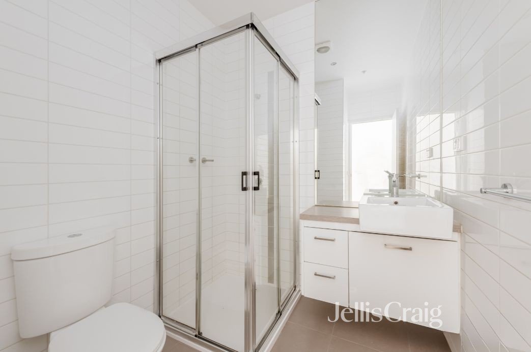 9/153 Barkly Street, Brunswick image 4