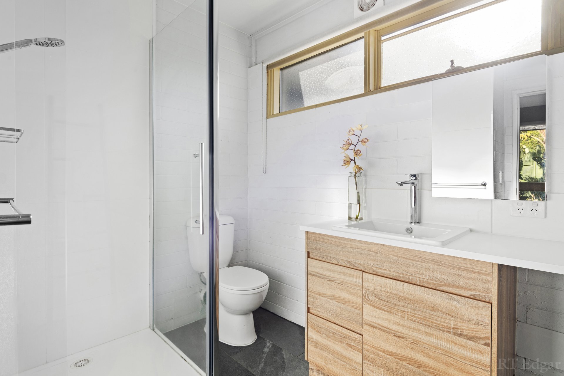 Property Gallery Thumbnail 4