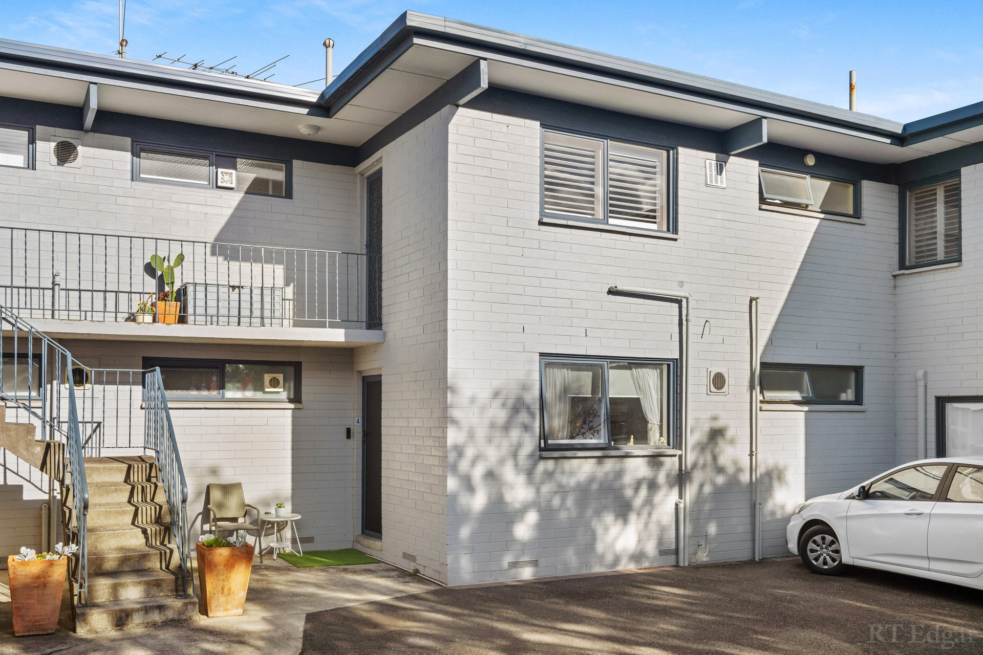 Property Gallery Thumbnail 5