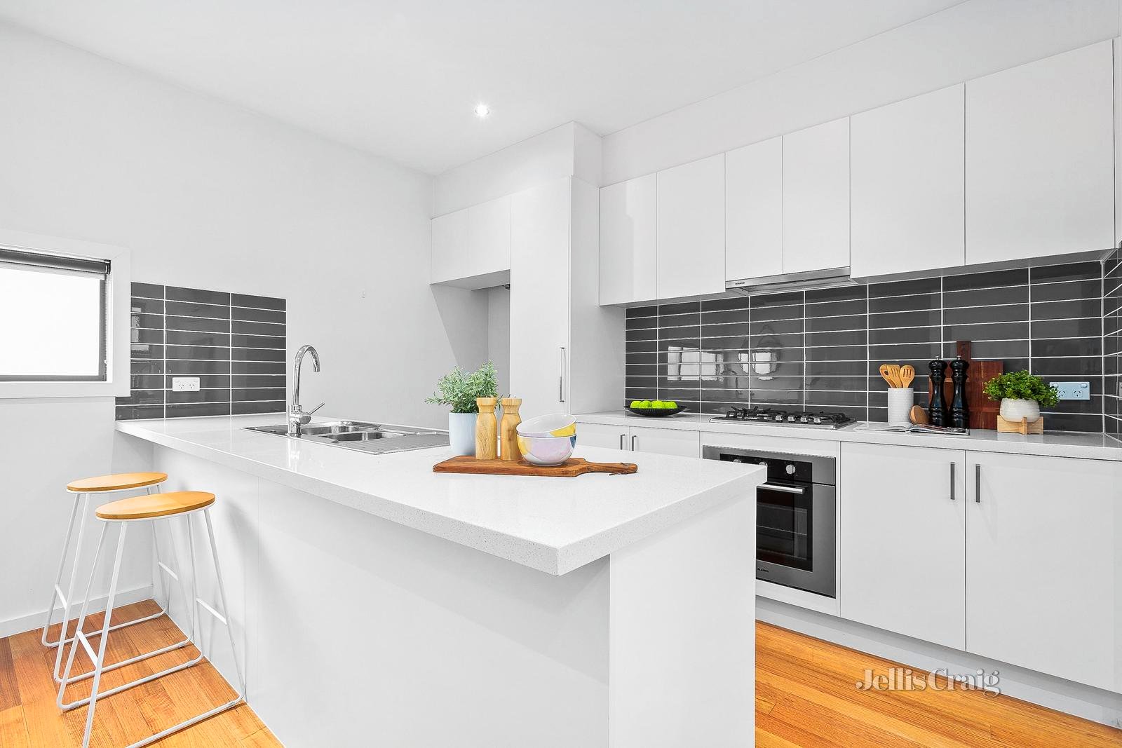 9/17-19 Northumberland Road, Pascoe Vale image 4