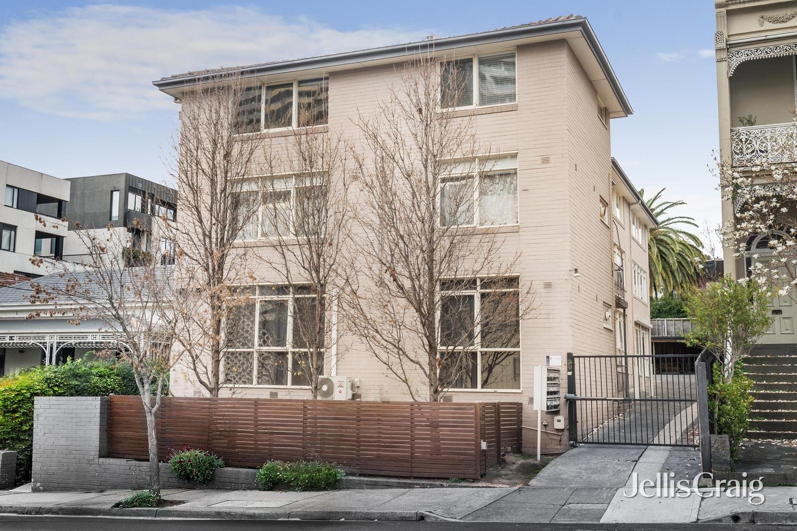 9/17 Darling Street, South Yarra image 1