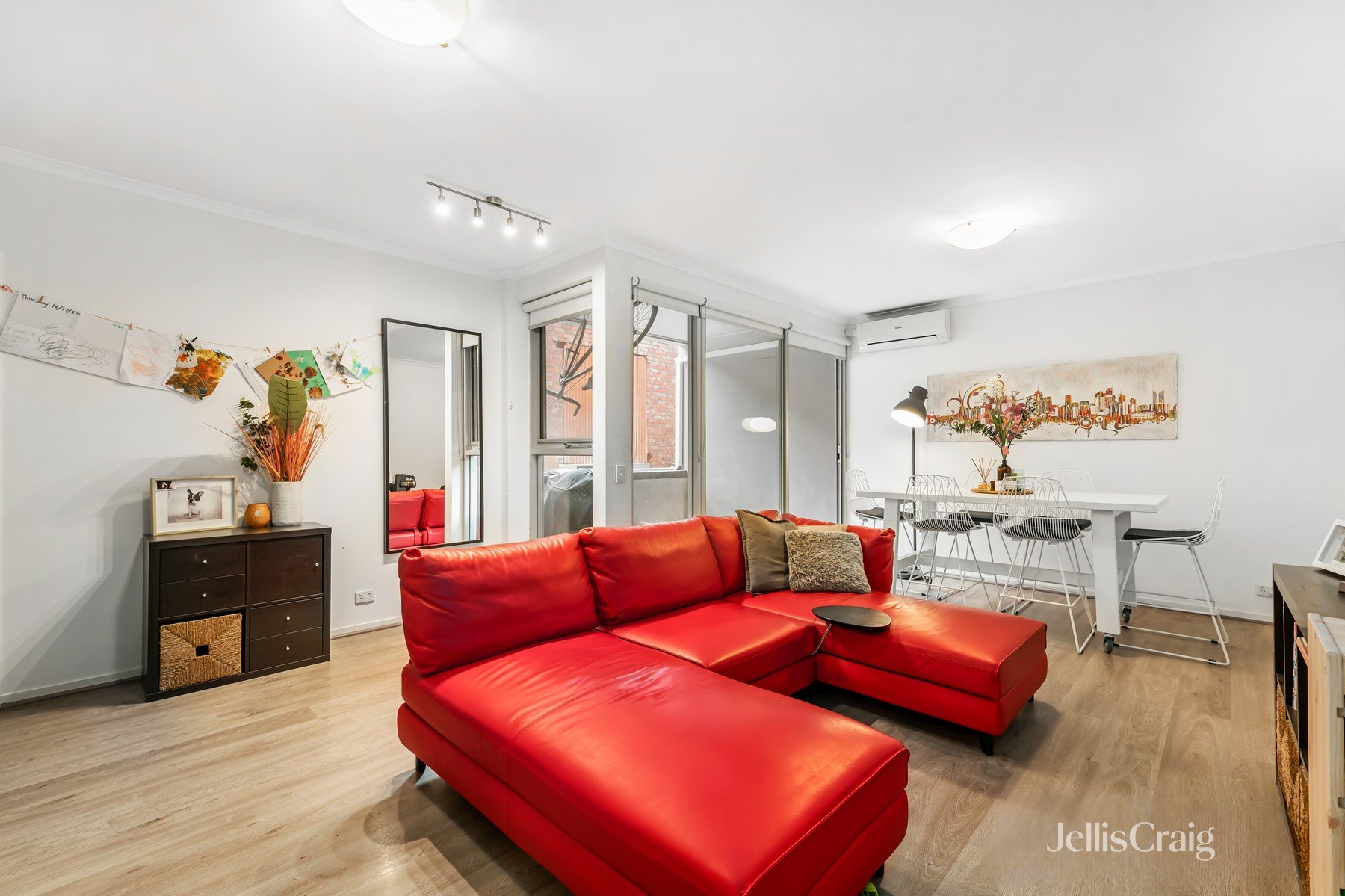 9/176 Smith Street, Collingwood image 1