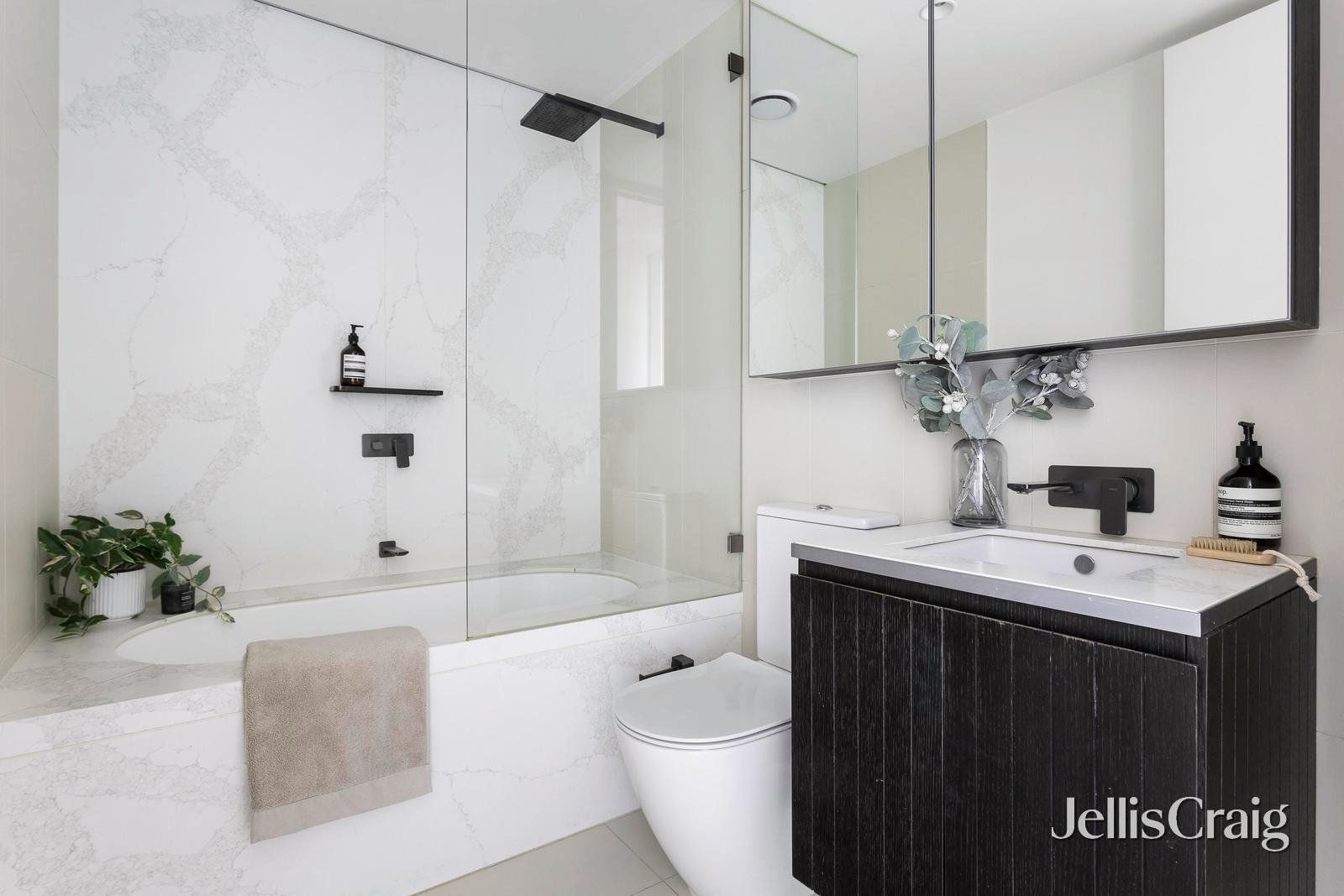 917/627 Victoria Street, Abbotsford image 8