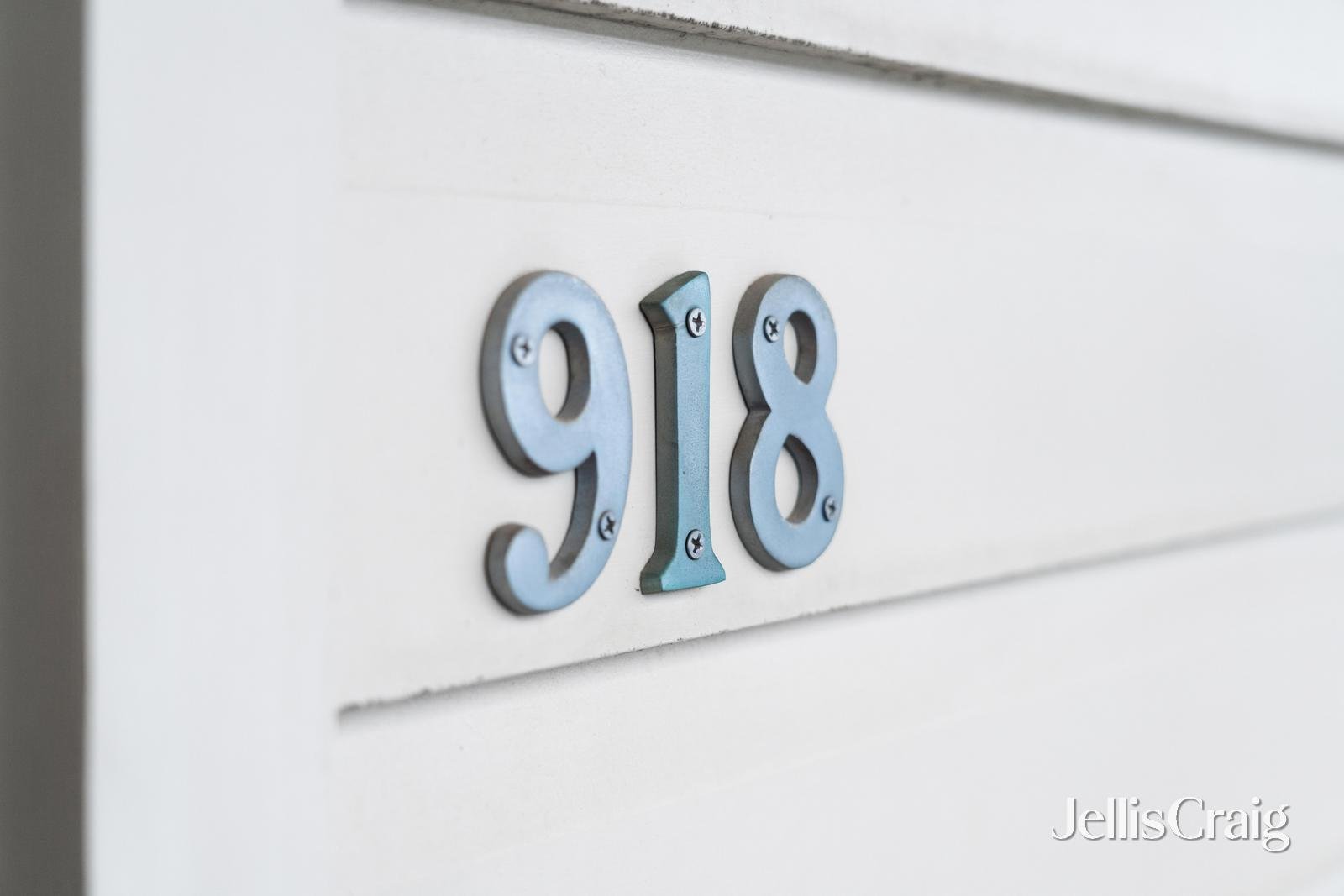 918 Geelong Road, Canadian image 15
