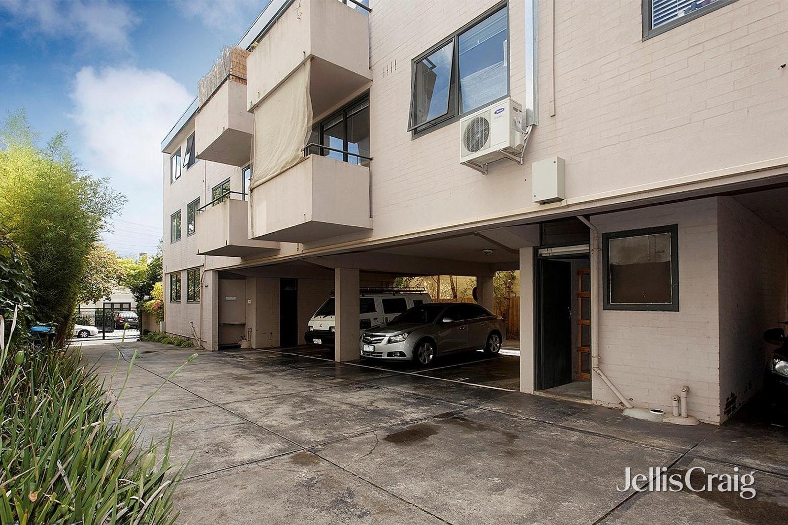 9/18 Lewisham Road, Windsor image 7