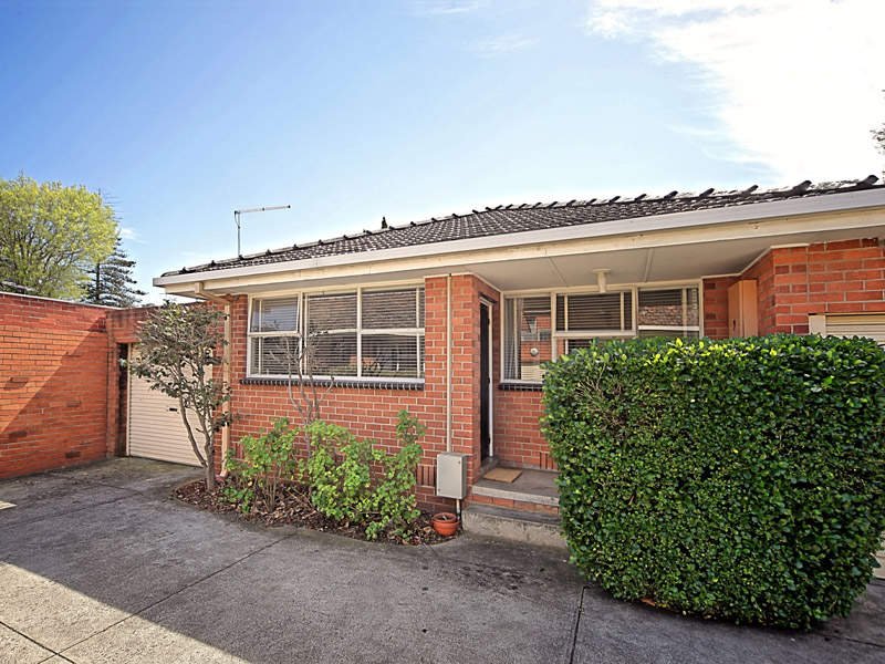 9/18 Parkside Street, Elsternwick image 1