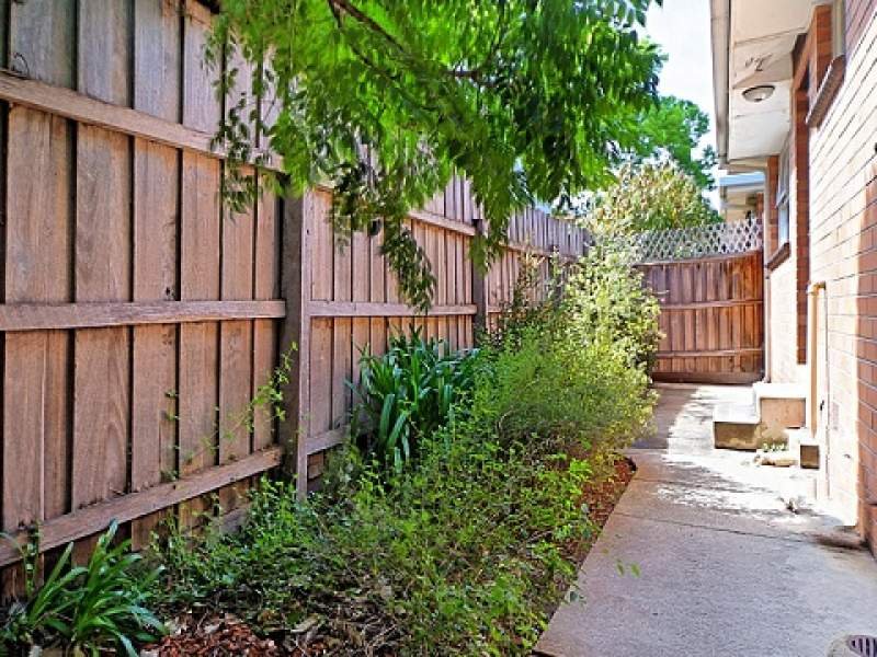9/18 Parkside Street, Elsternwick image 4