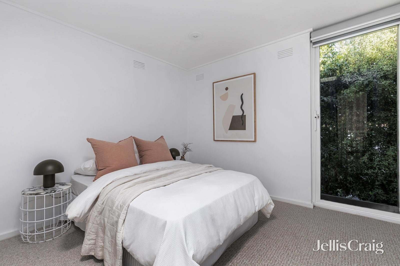 9/18 Springfield Avenue, Toorak image 9