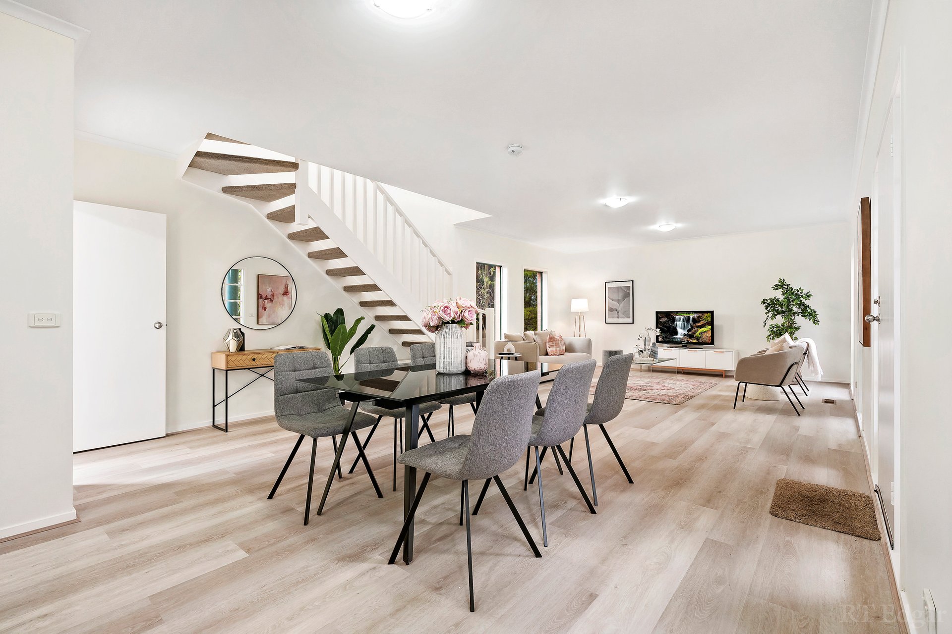 Property Gallery - Main Image