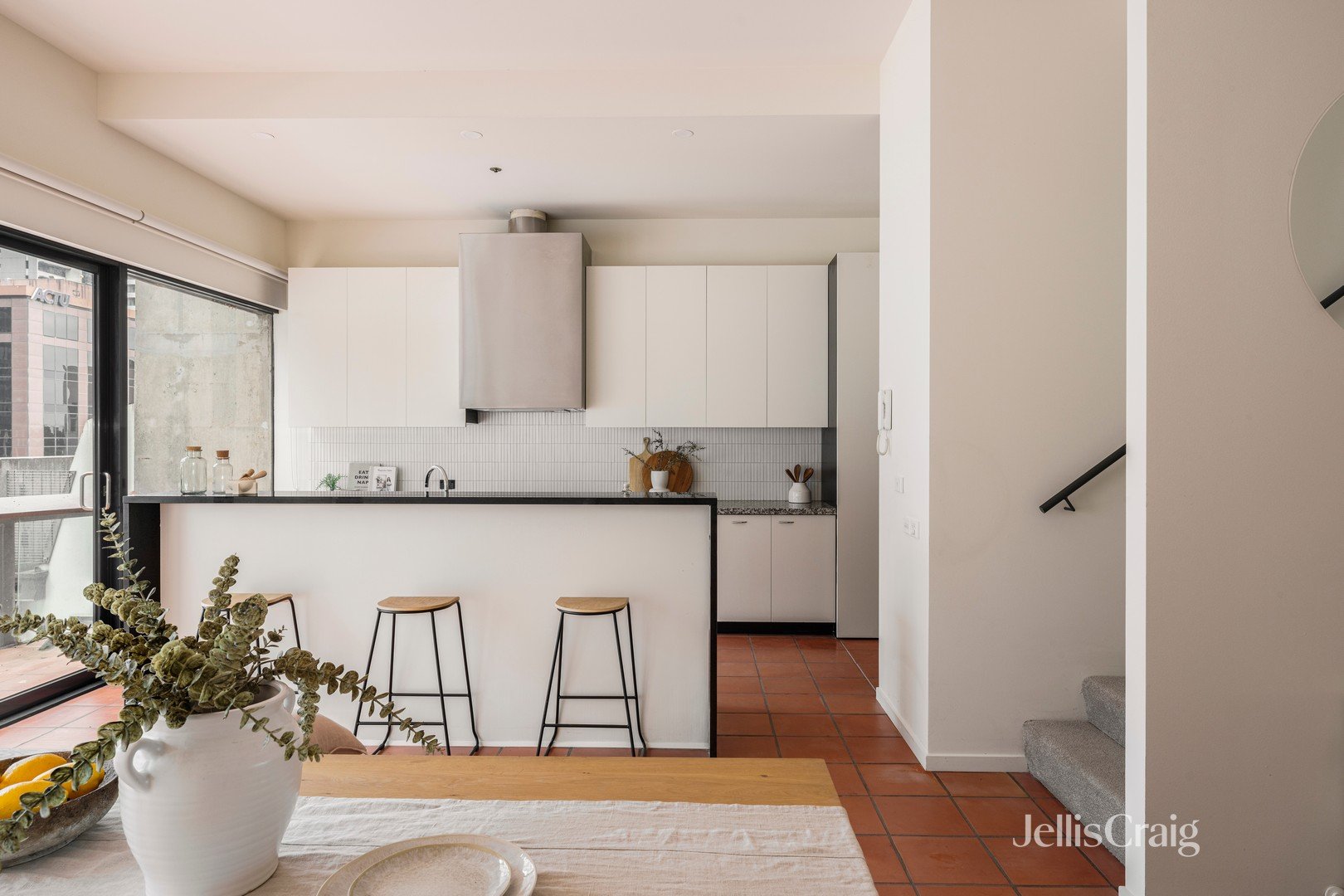 9/191 Franklin Street, Melbourne image 5