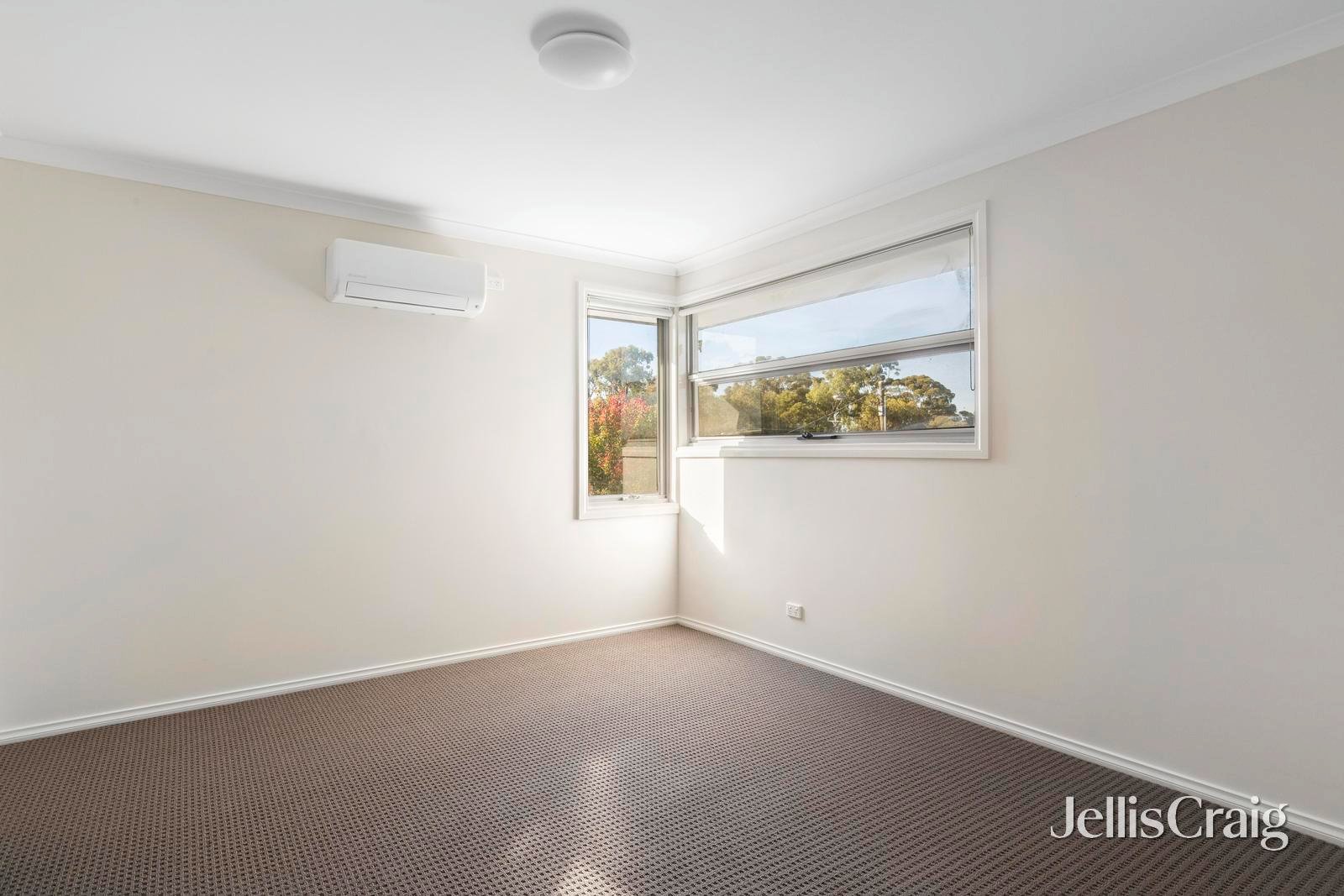 9/2-4 Mckerchar Street, Glenroy image 4