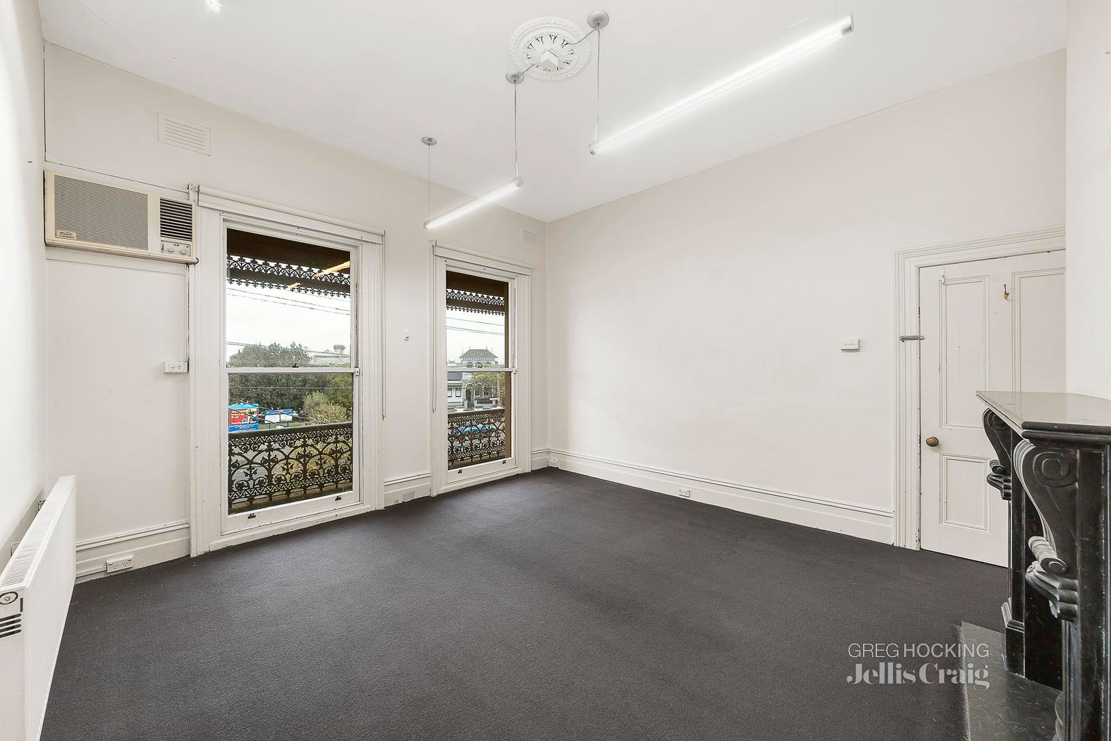 92 Bridport Street, Albert Park image 2