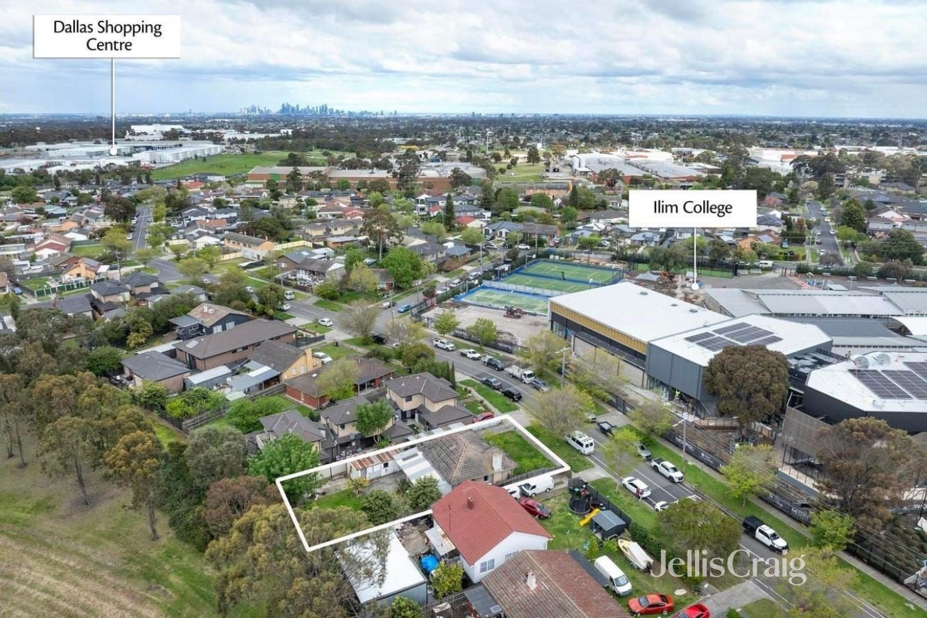 92 Dallas Drive, Dallas image 12