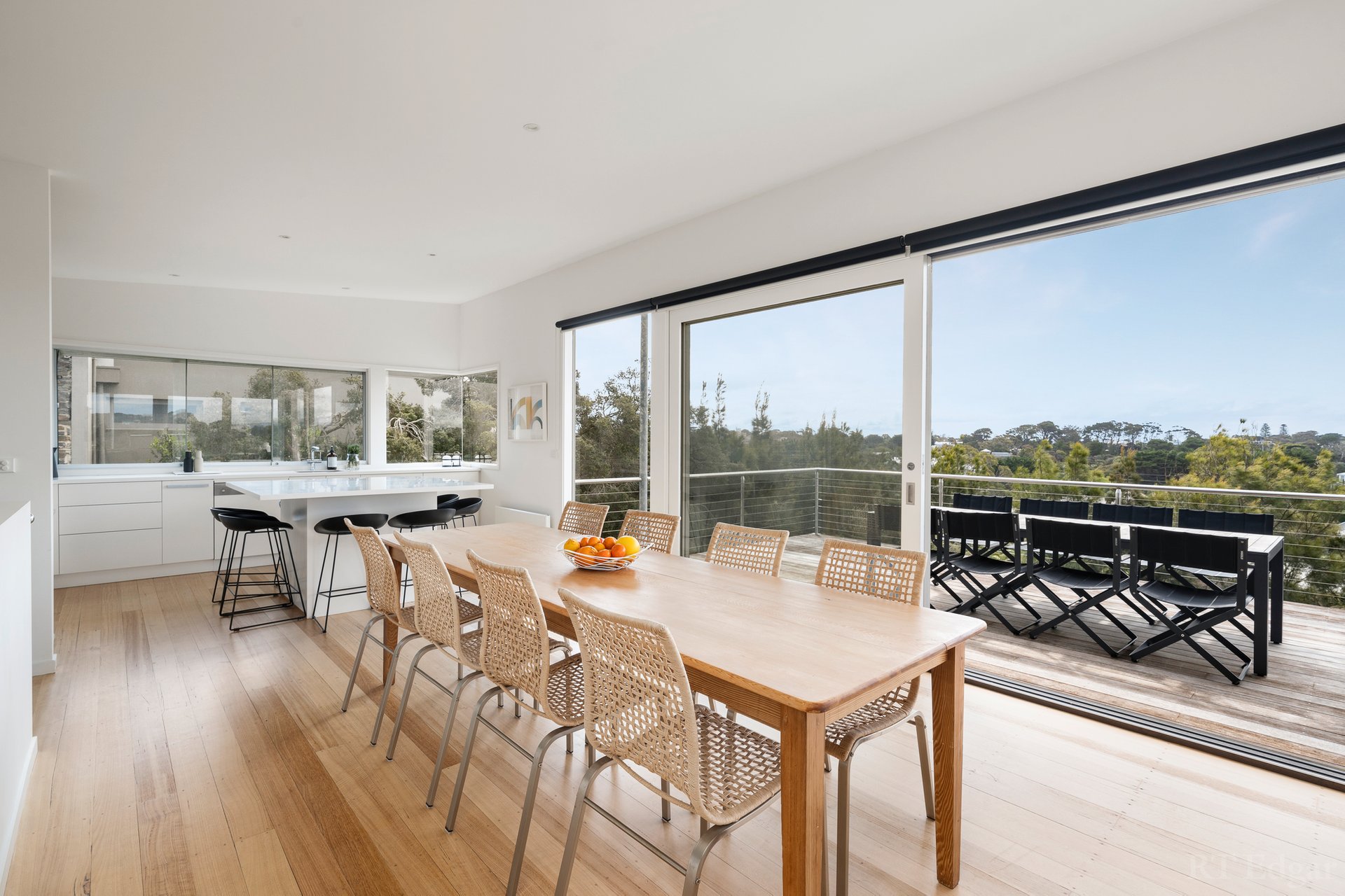 Property Gallery Thumbnail 3