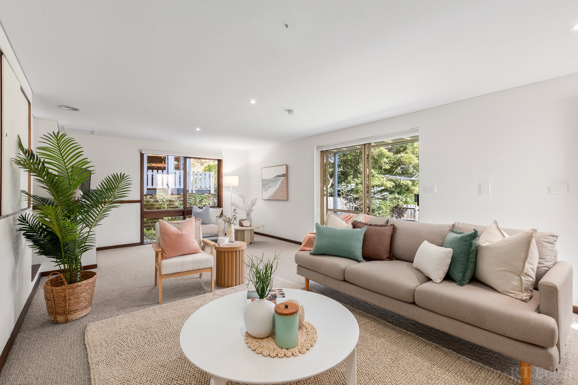 Property Gallery Thumbnail 14