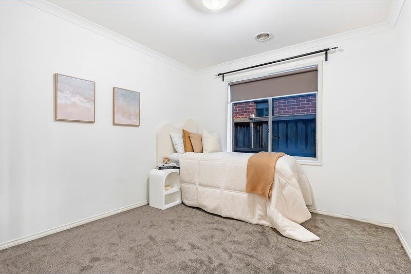 92 Glenelg Street, Clyde North image 7