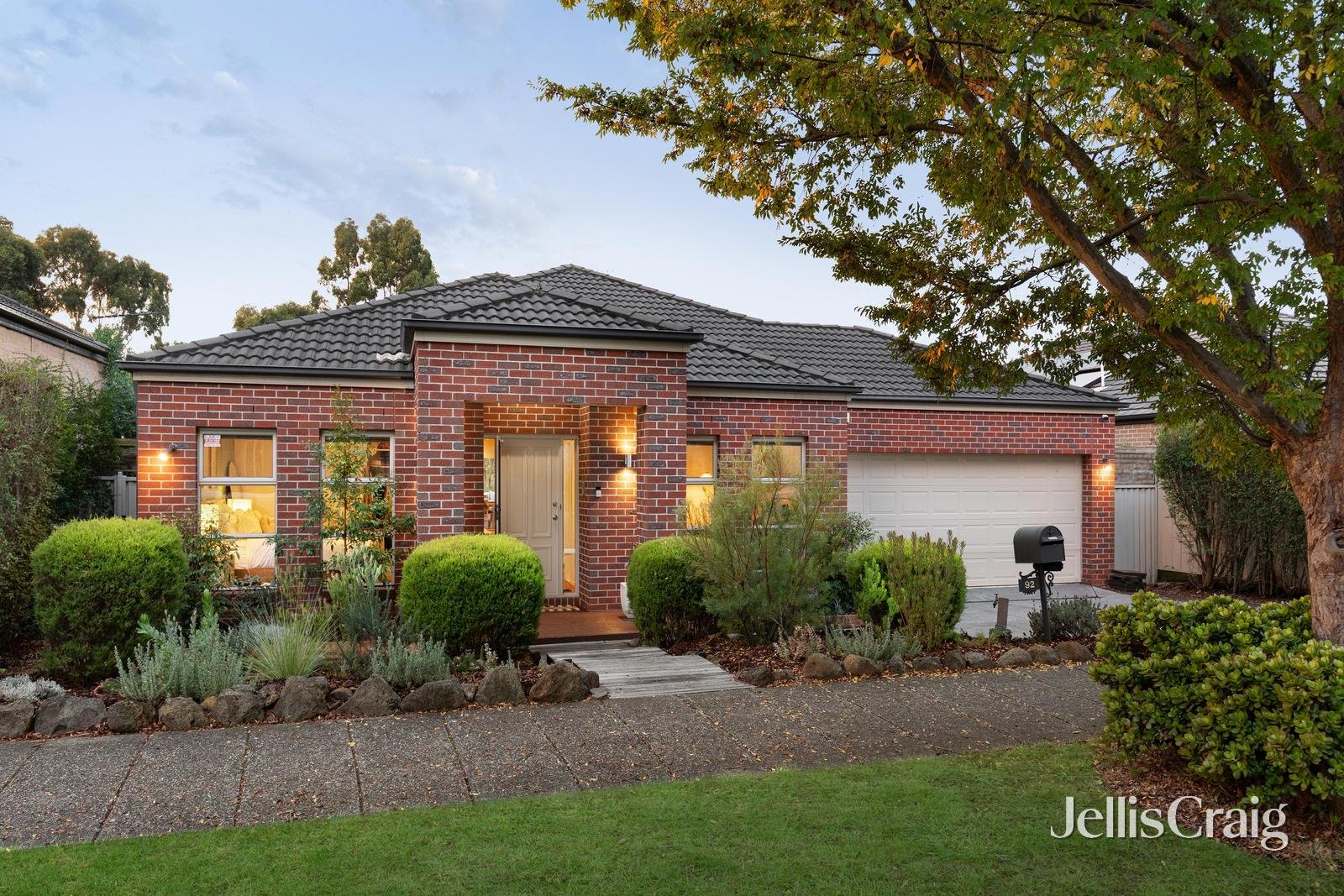 92 Golf View Drive, Craigieburn image 1