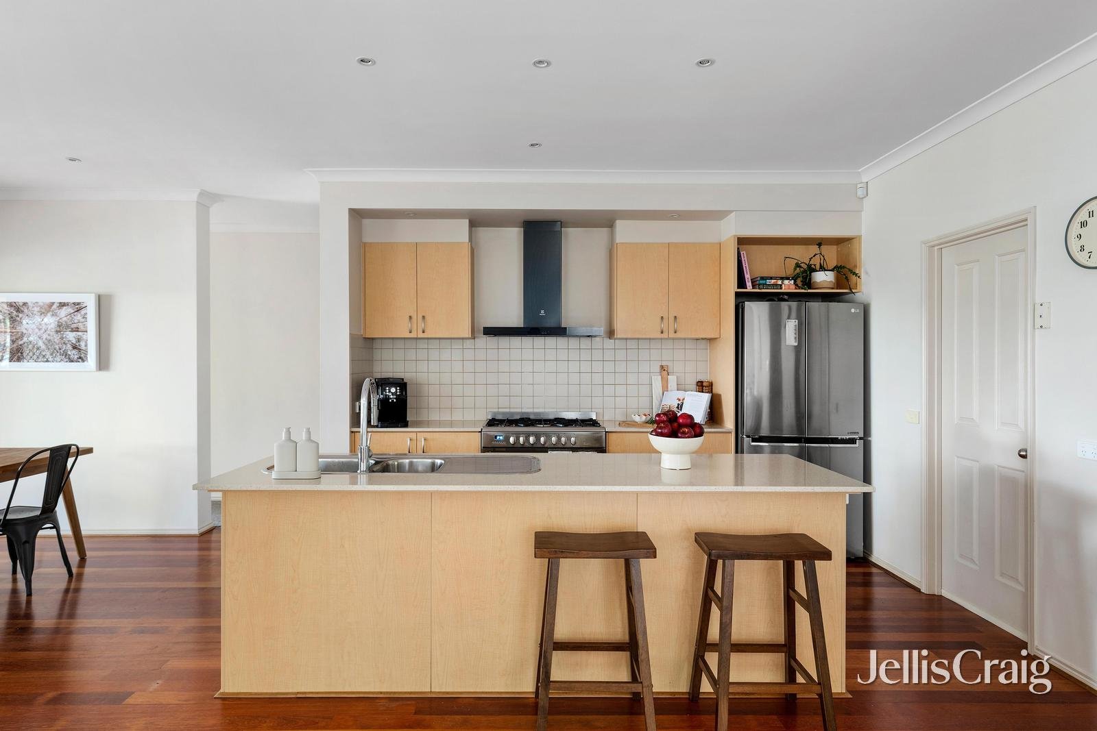 92 Golf View Drive, Craigieburn image 2