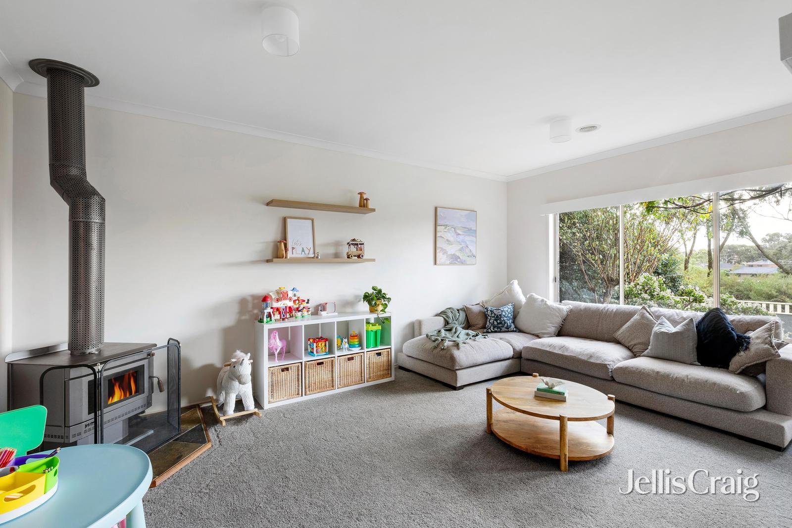 92 Golf View Drive, Craigieburn image 5